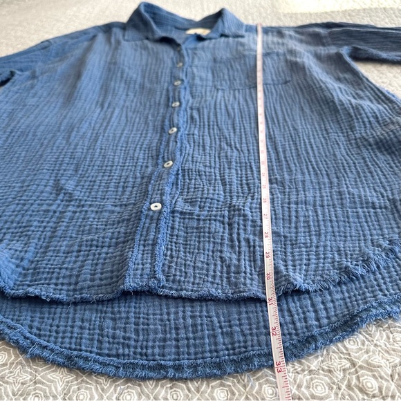 NEW! Aerie Gauzy Cover Up Shirt Blue Button Up Oversized Frayed Size XS - Picture 10 of 13